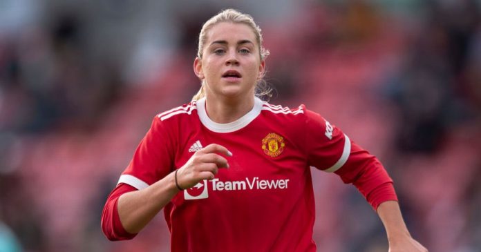 Alessia Russo excited for Manchester United Women bow in front of big Old Trafford crowd
